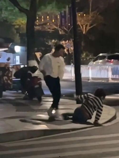 路边成人打架视频在线观看,揭秘成人打架现场